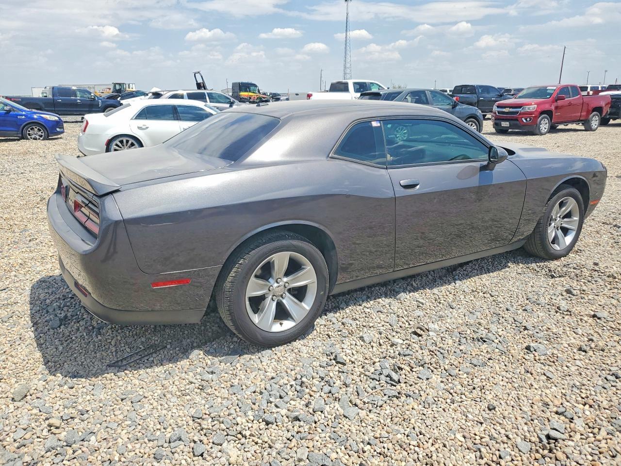2020 Dodge Challenger Sxt - Image 3