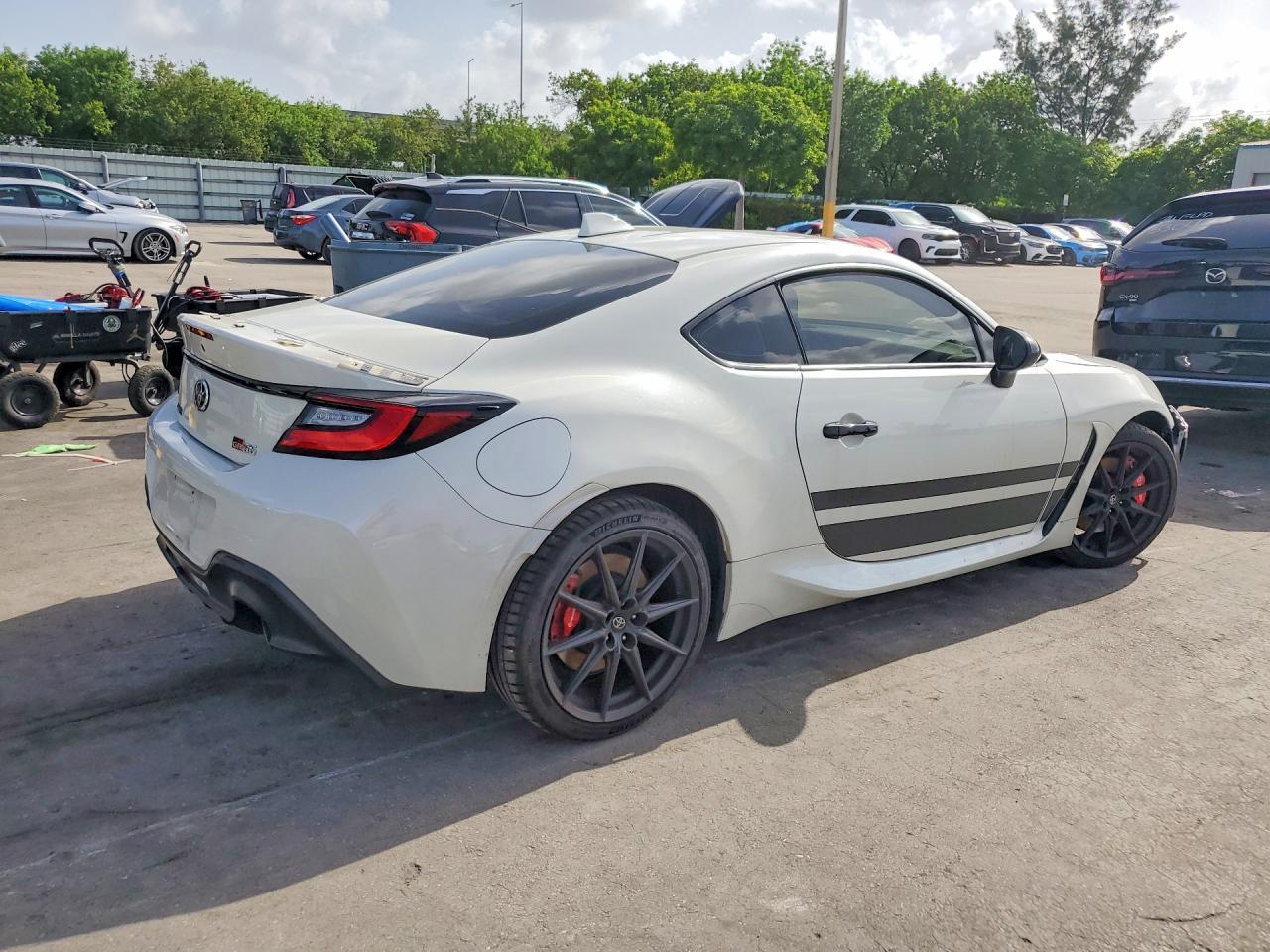 2024 Toyota Gr 86 Trueno Edition - Image 3