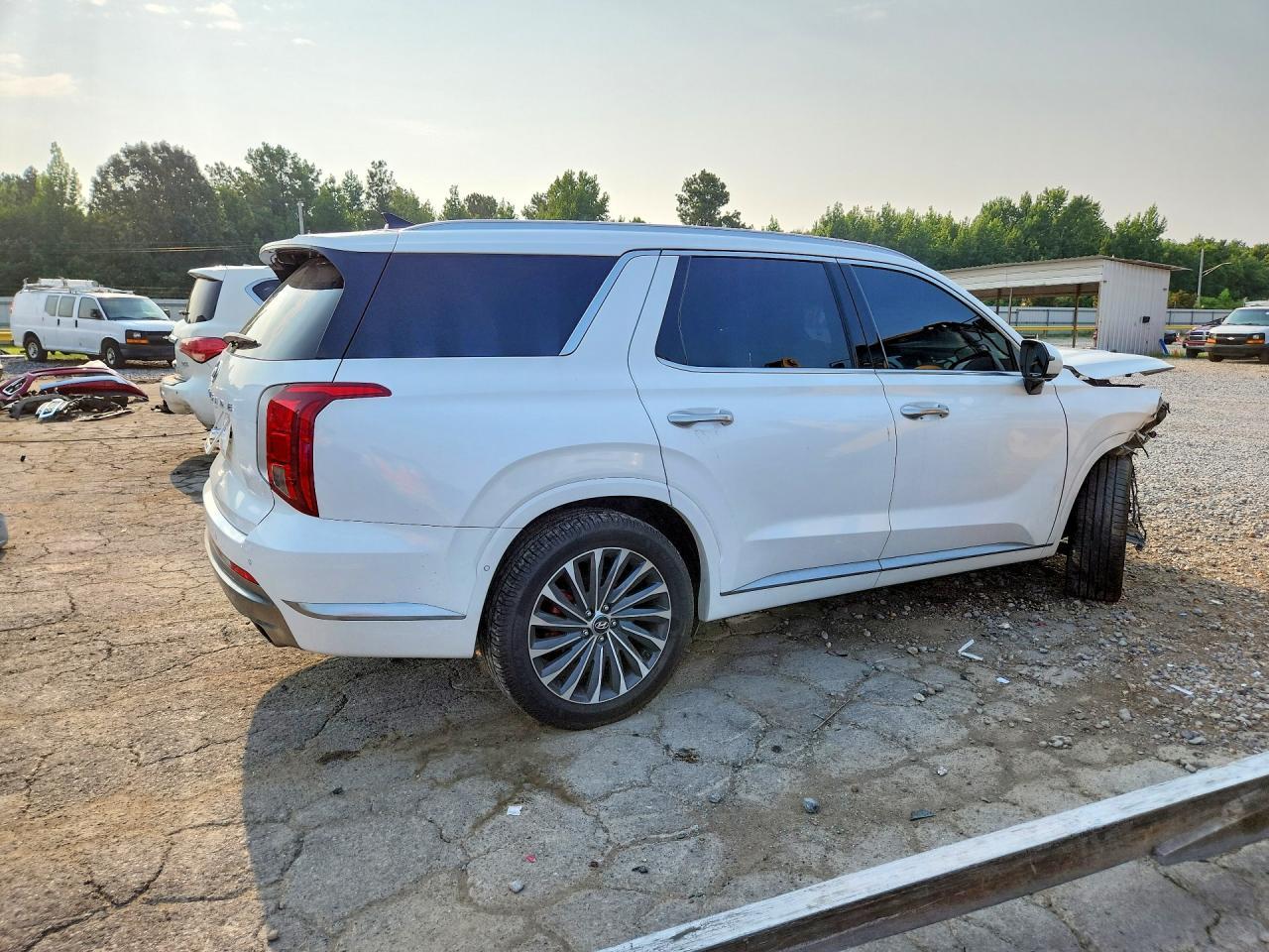 2023 Hyundai Palisade Calligraphy - Image 3