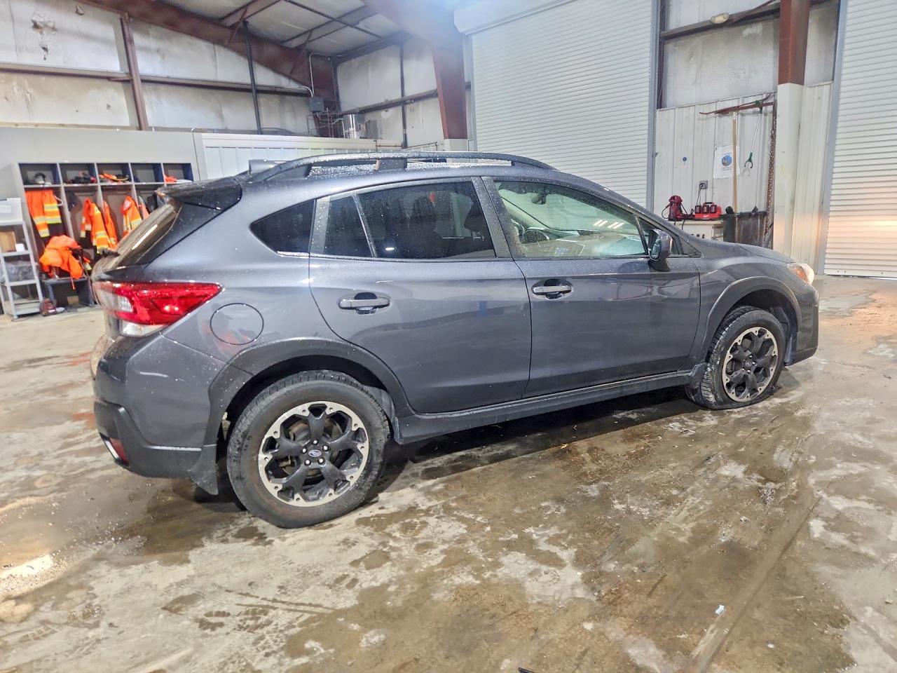 2022 Subaru Crosstrek Premium - Фото 3