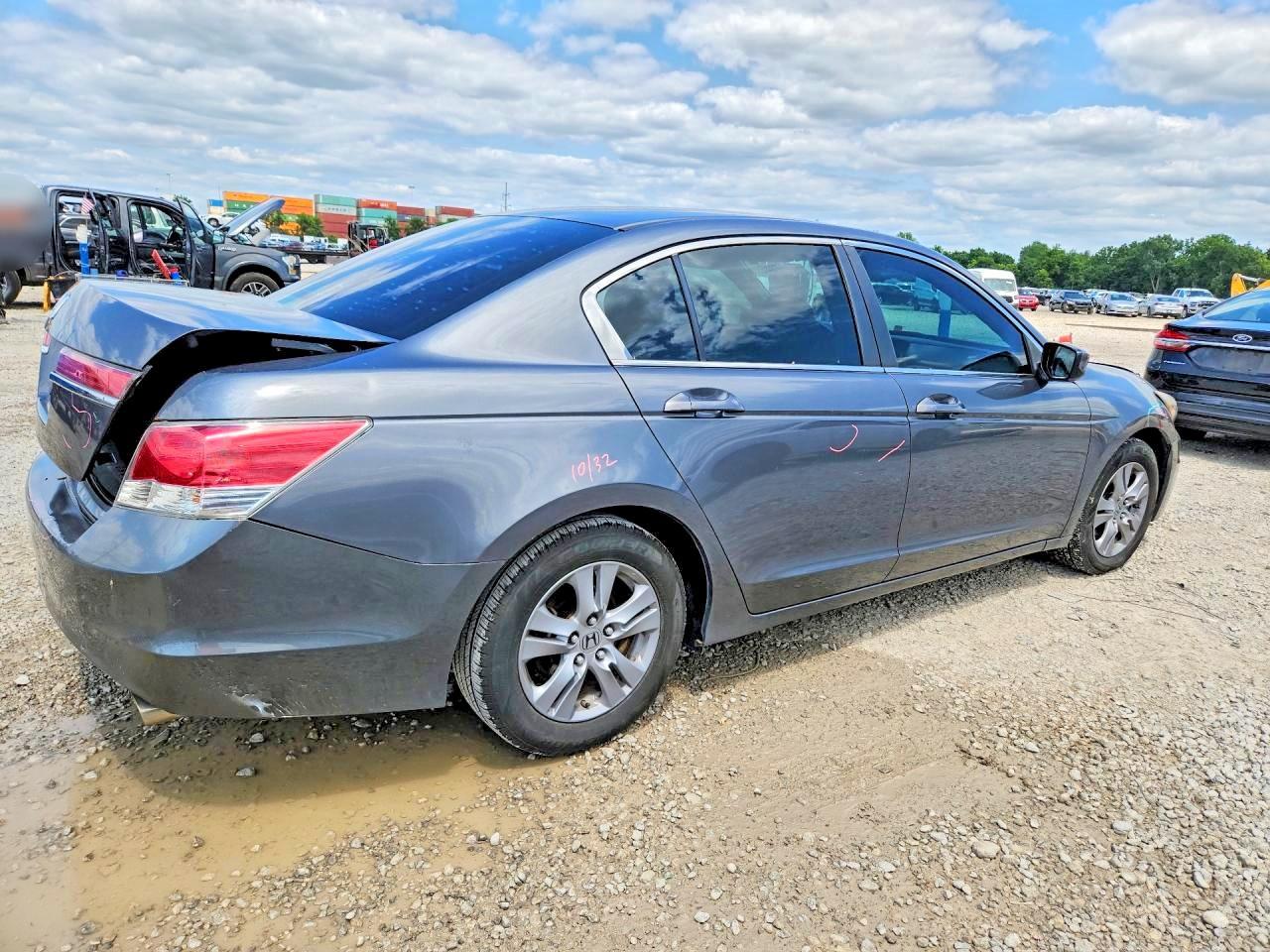 2012 Honda Accord Lxp - Фото 3