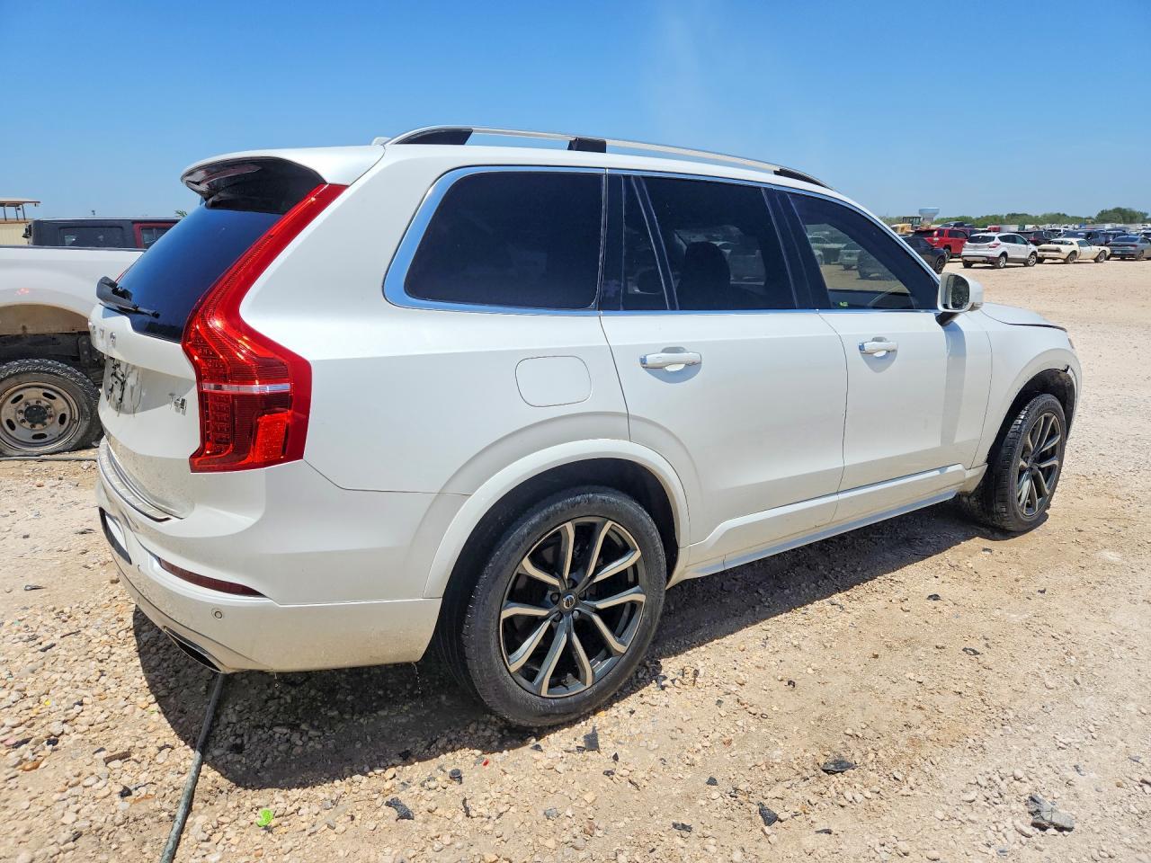 2016 Volvo Xc90 T6 - Фото 3