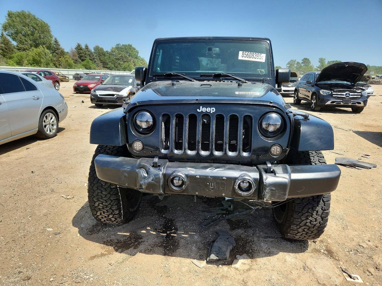 2014 Jeep Wrangler Unlimited Sahara - Фото 5