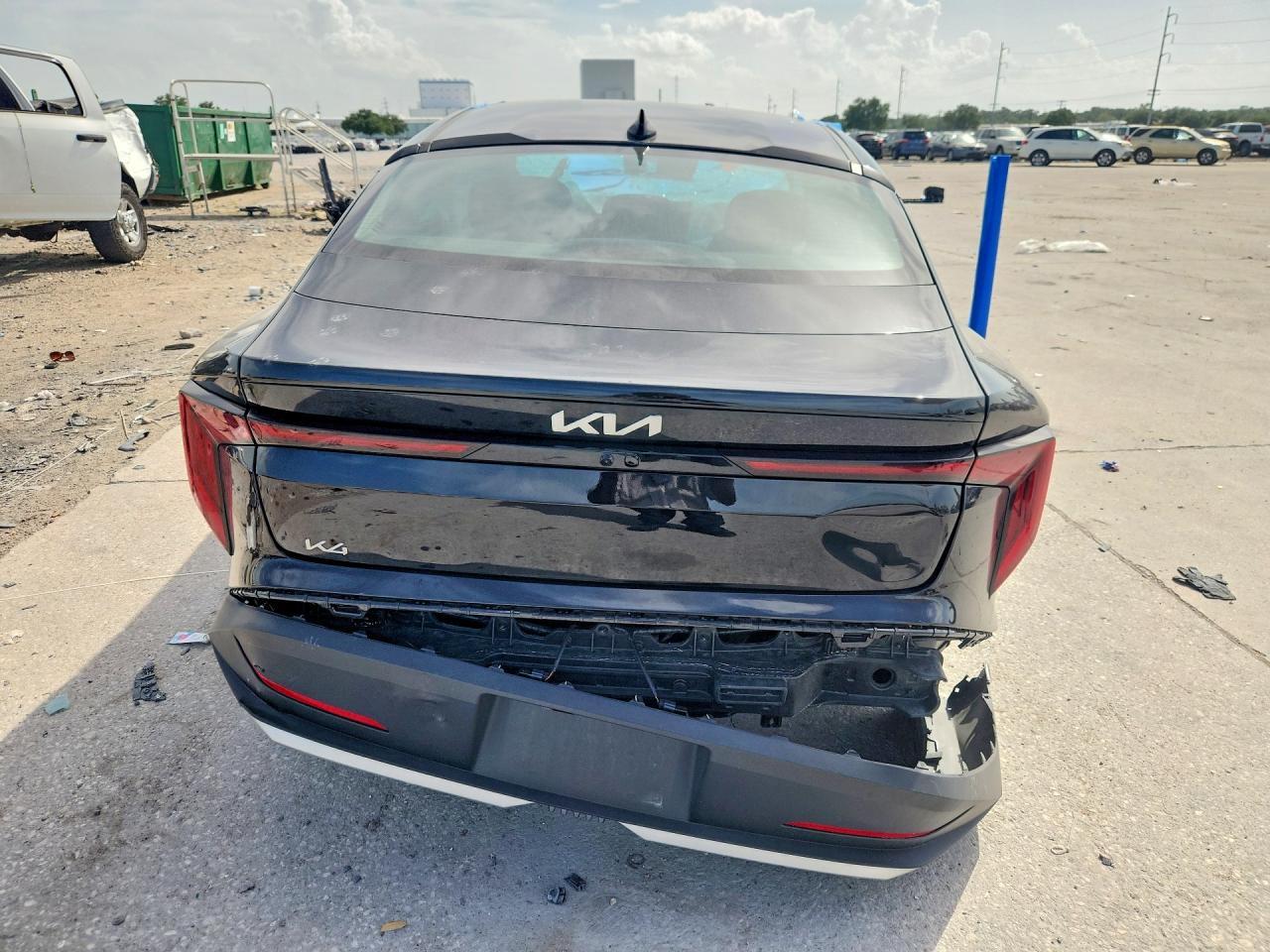 2026 Kia K4 Lxs - Image 6