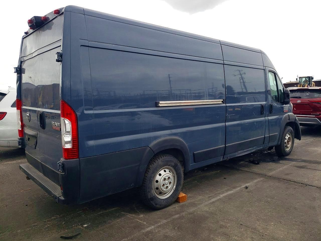 2019 Ram Promaster 3500 Delivery Van - Фото 3