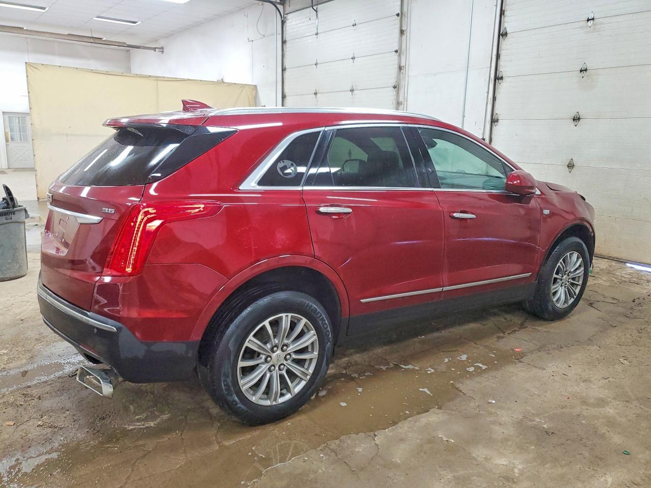 2017 Cadillac Xt5 Luxury - Image 3