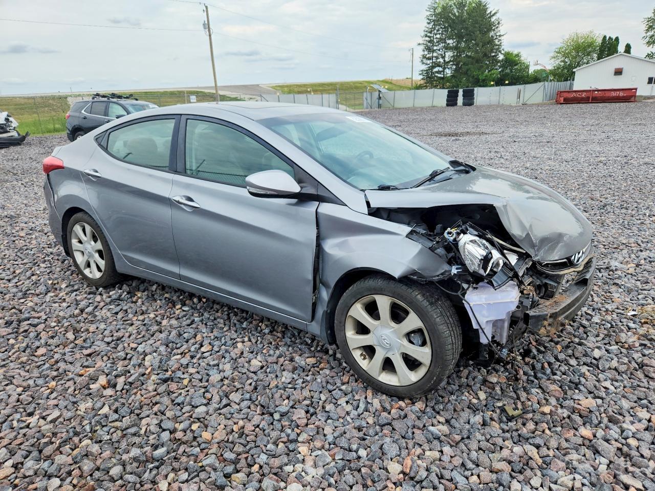 2013 Hyundai Elantra Limited - Image 4