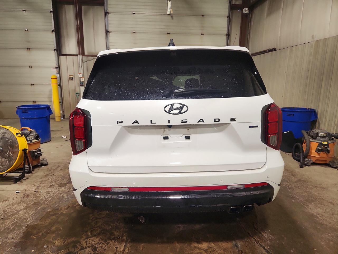 2025 Hyundai Palisade Calligraphy Night Edition - Image 6