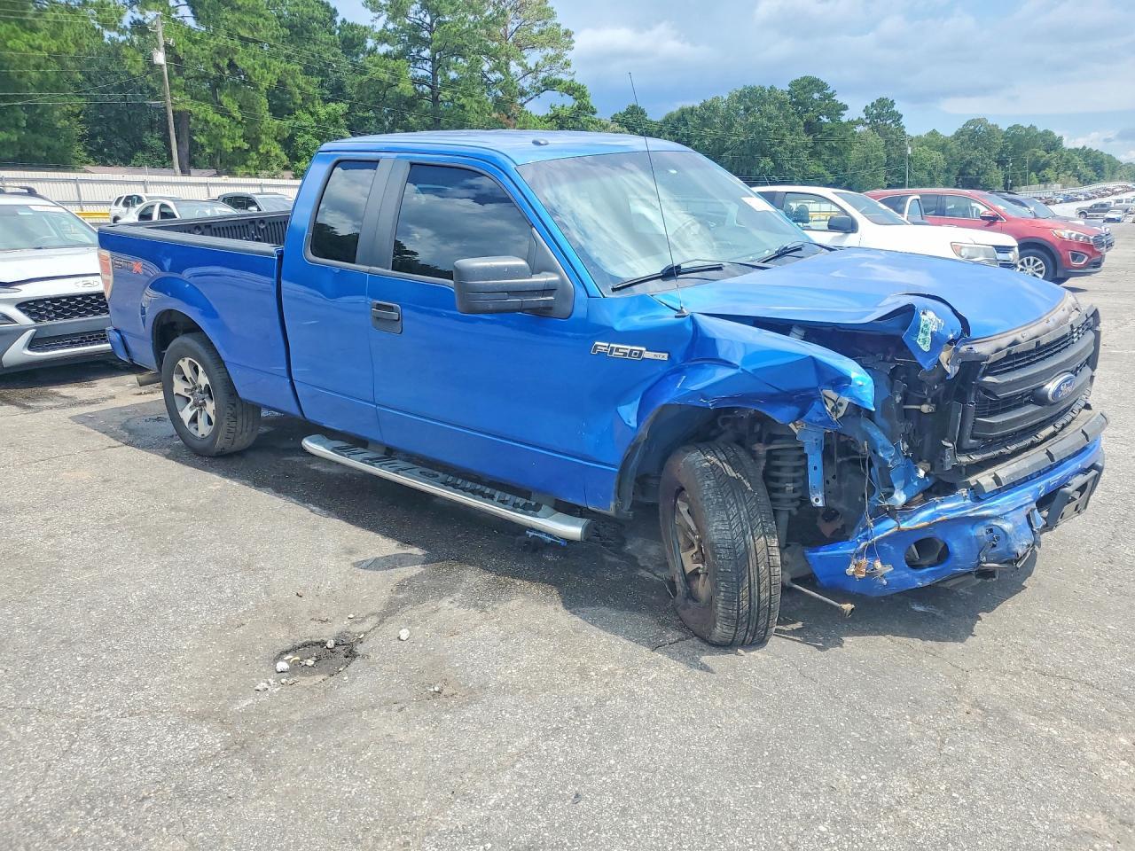 2013 Ford F150 Super Cab - Image 4