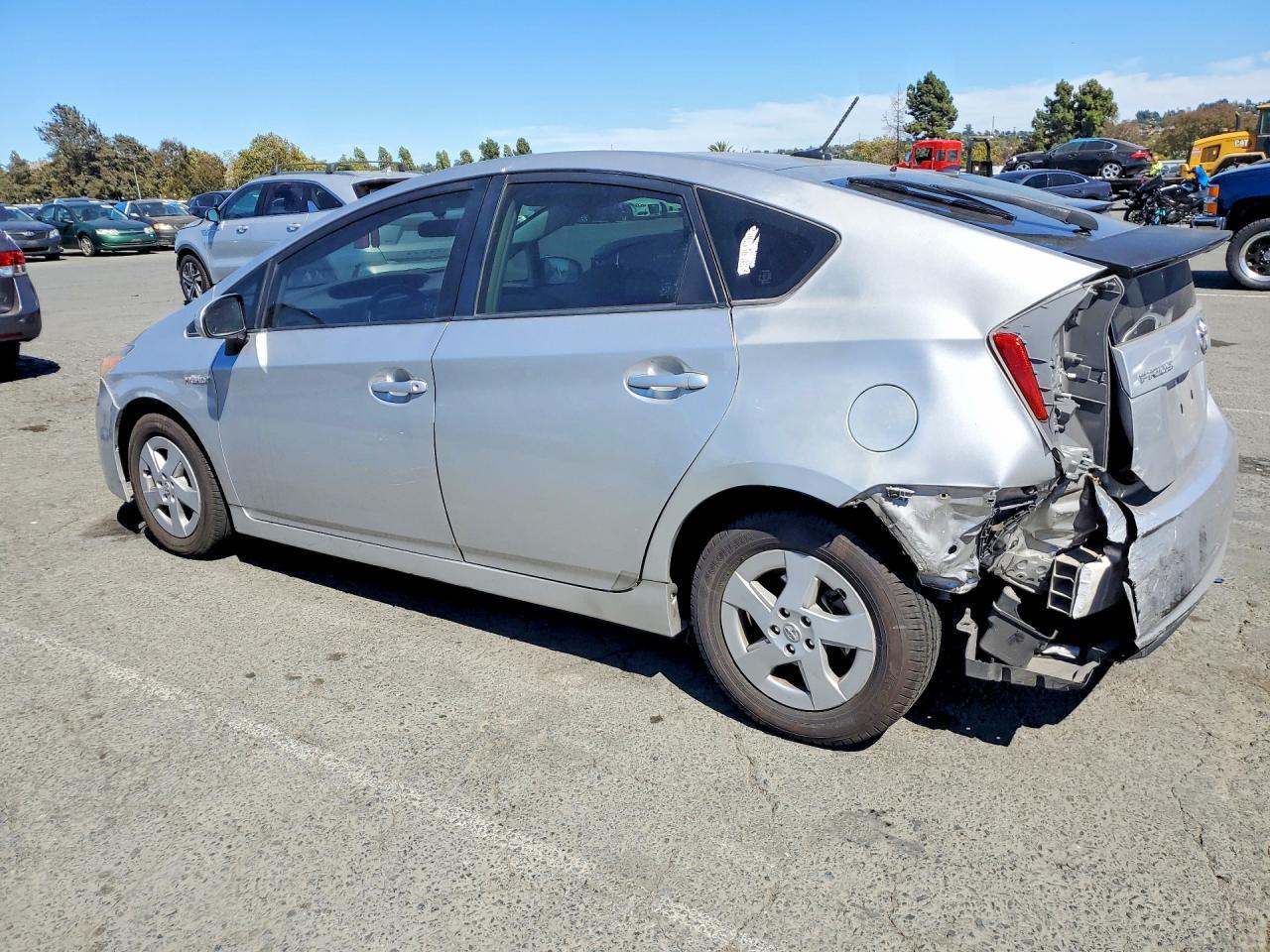2010 Toyota Prius Ii - Фото 2