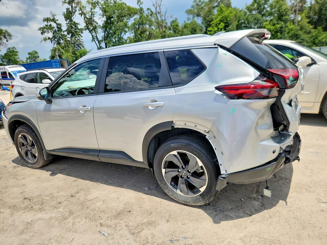 2025 Nissan Rogue Sv - Фото 2