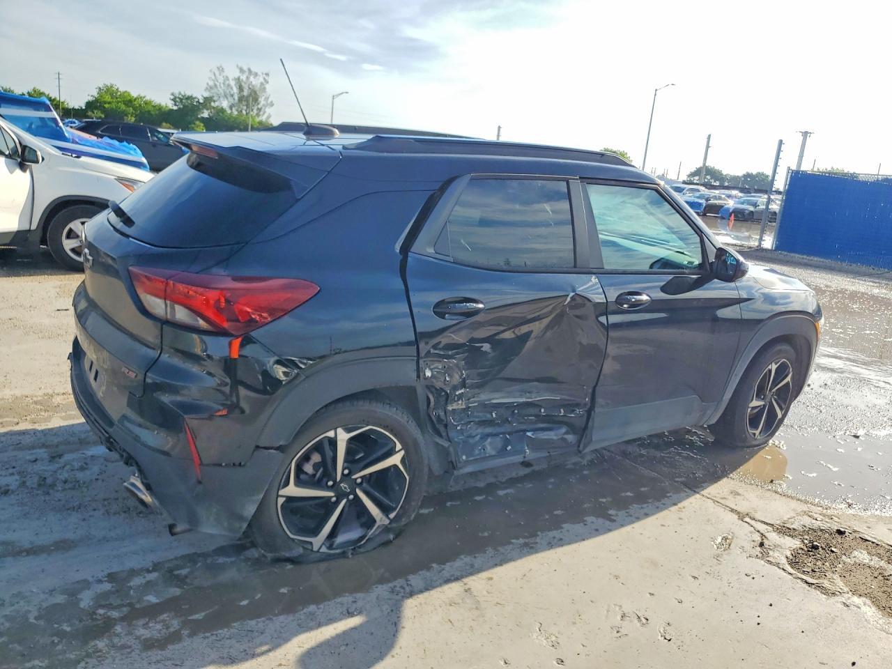 2021 Chevrolet Trailblazer Rs - Image 3