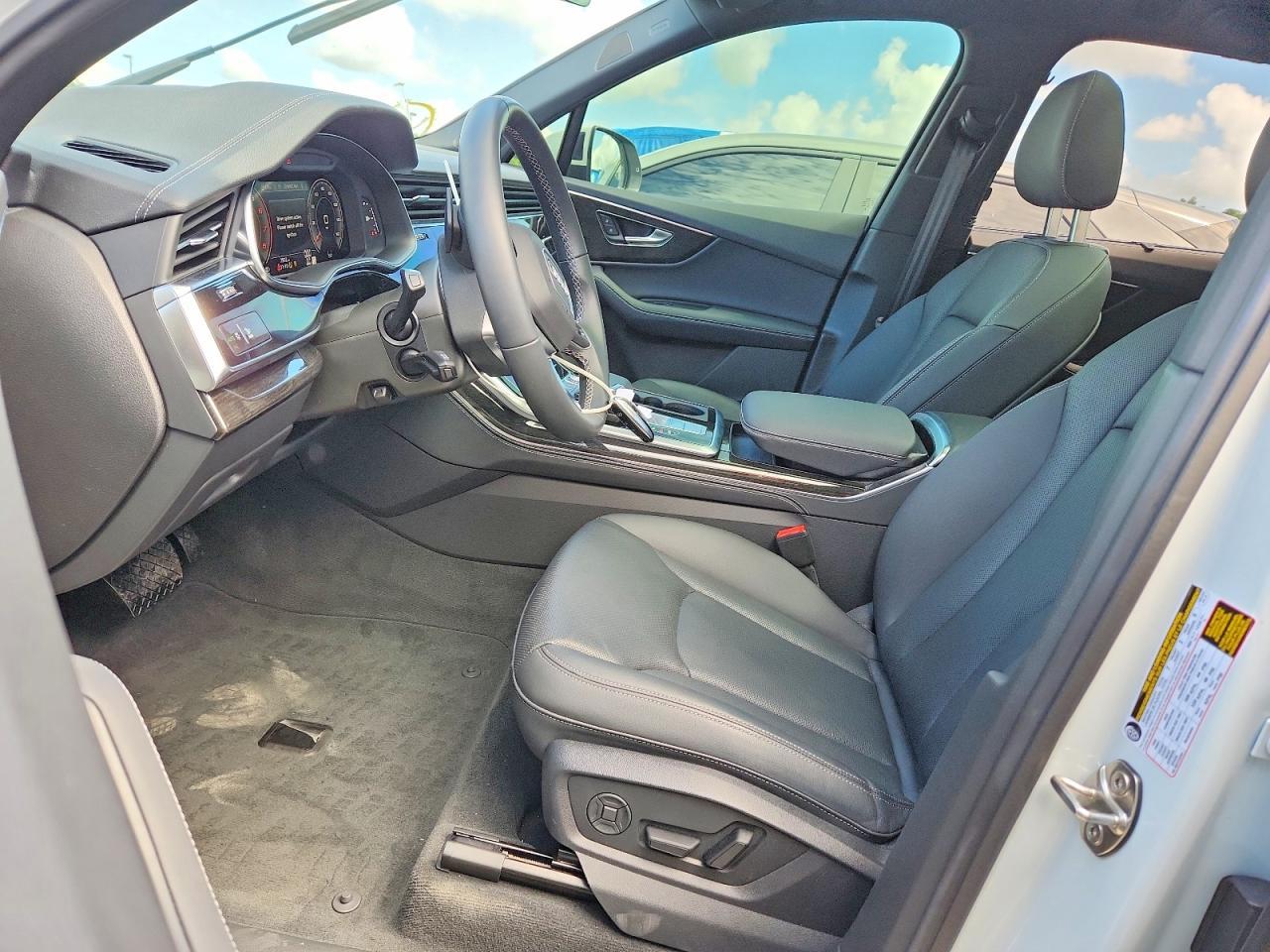 2025 Audi Q7 Premium Plus - Фото 7