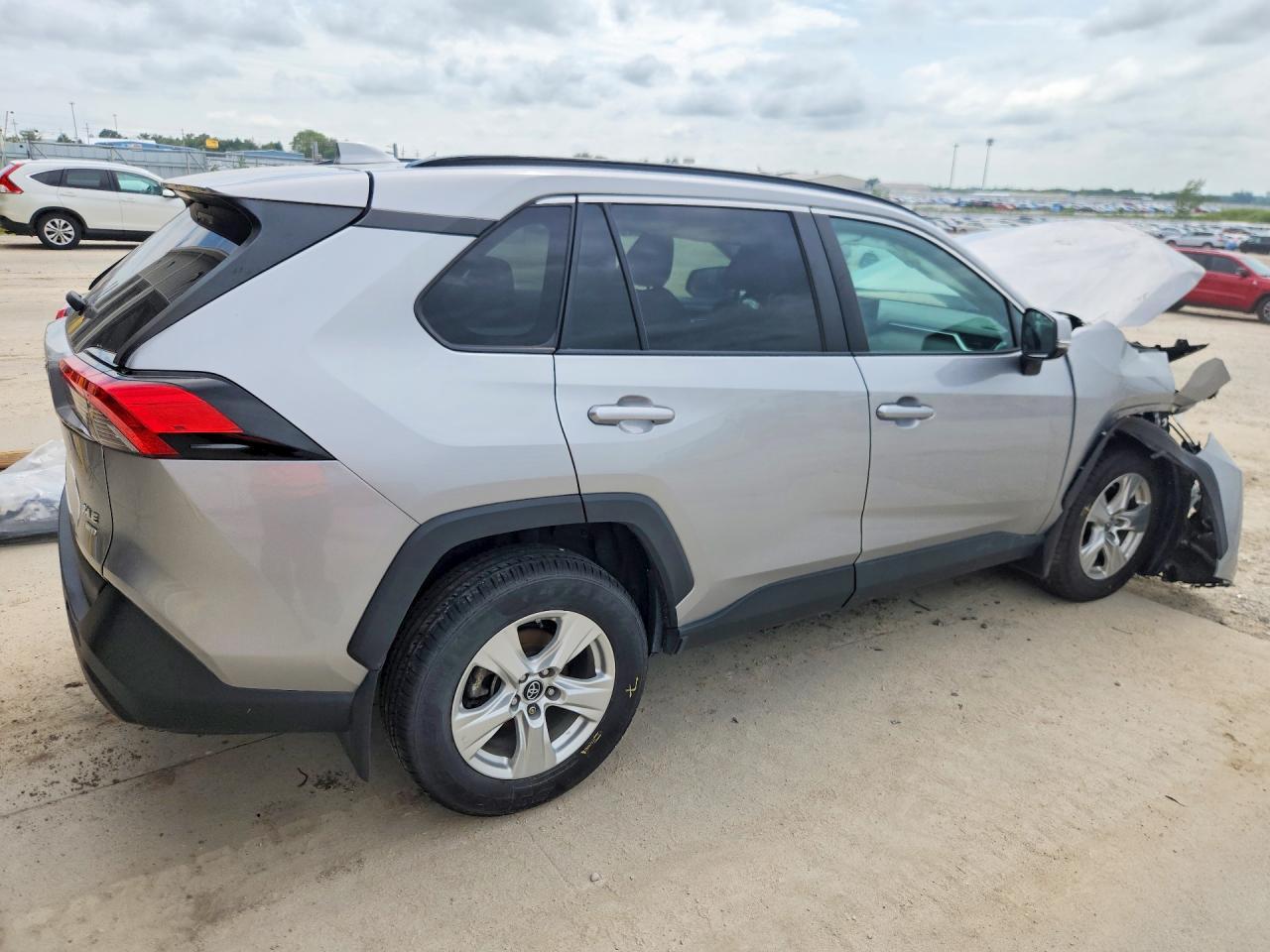 2019 Toyota Rav4 Xle - Фото 3