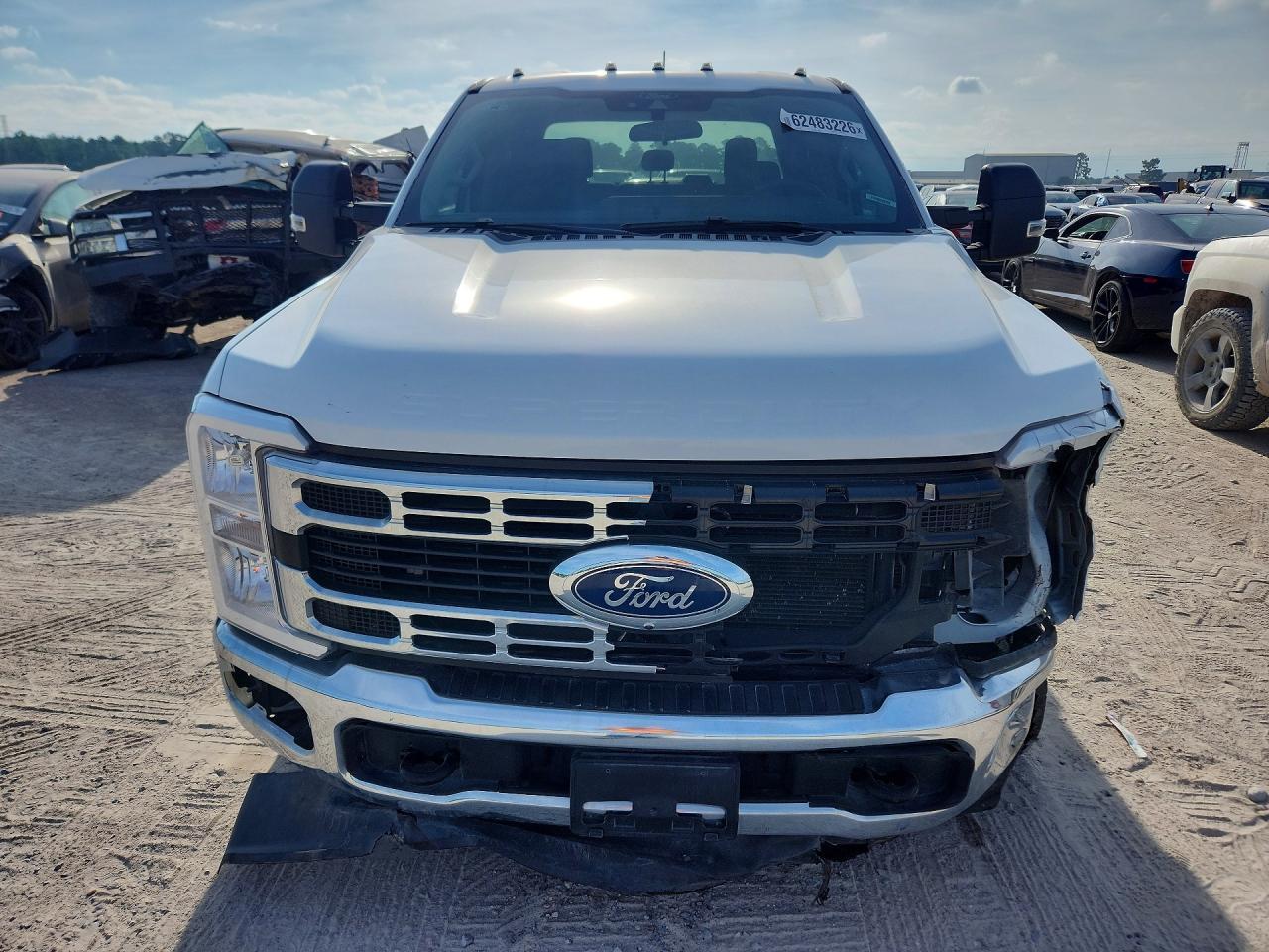 2025 Ford F250 Super Duty - Image 5
