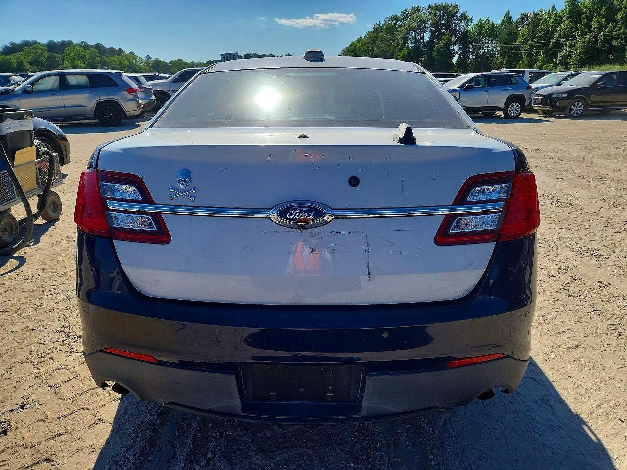 2014 Ford Taurus Police - Фото 6