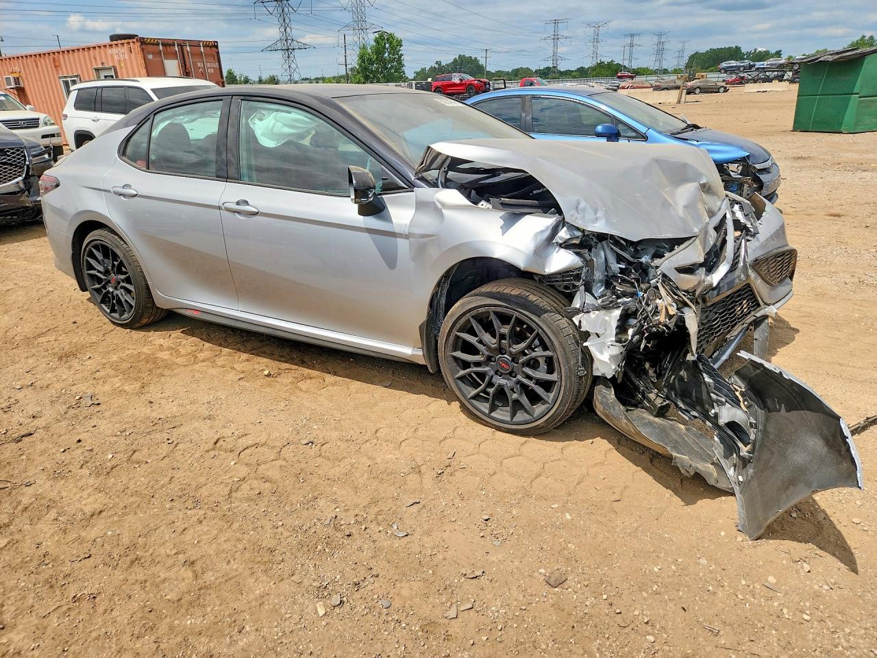 2022 Toyota Camry - Фото 4