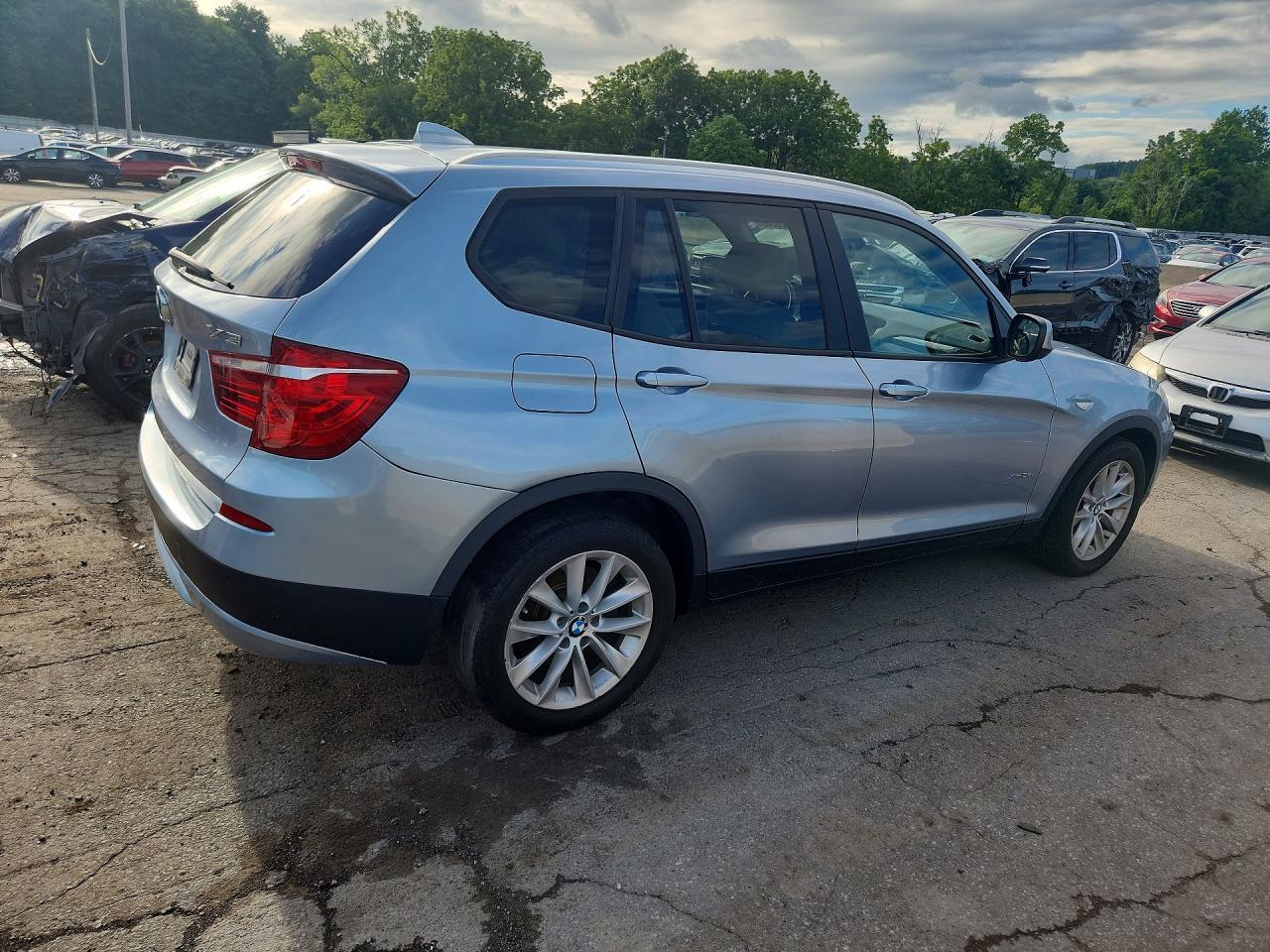 2014 BMW X3 xDrive28I - Image 3