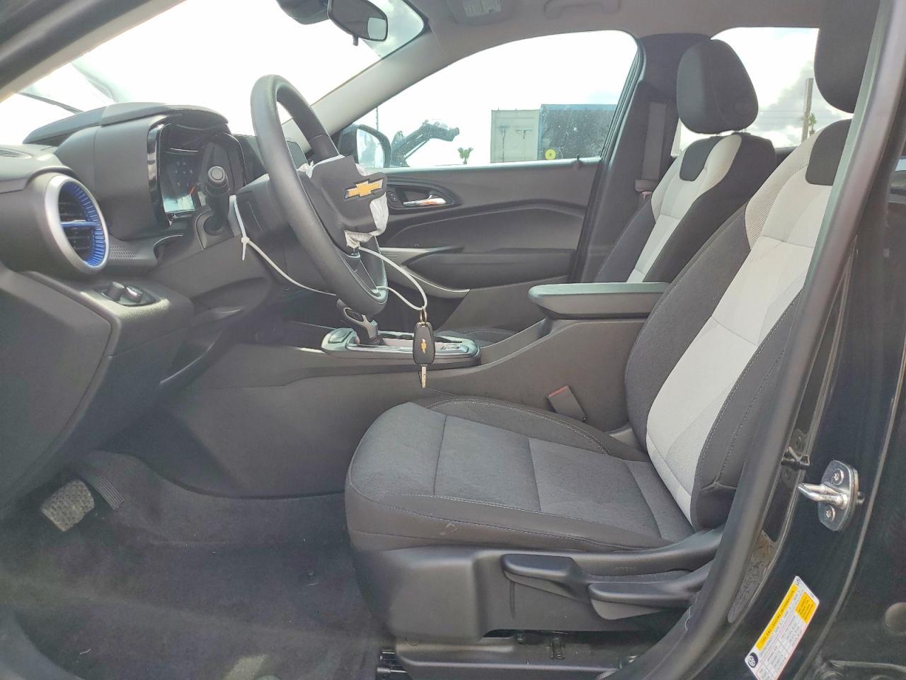 2024 Chevrolet Trax Ls - Фото 7