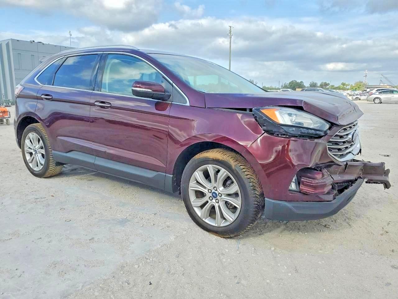2019 Ford Edge Titanium - Фото 4