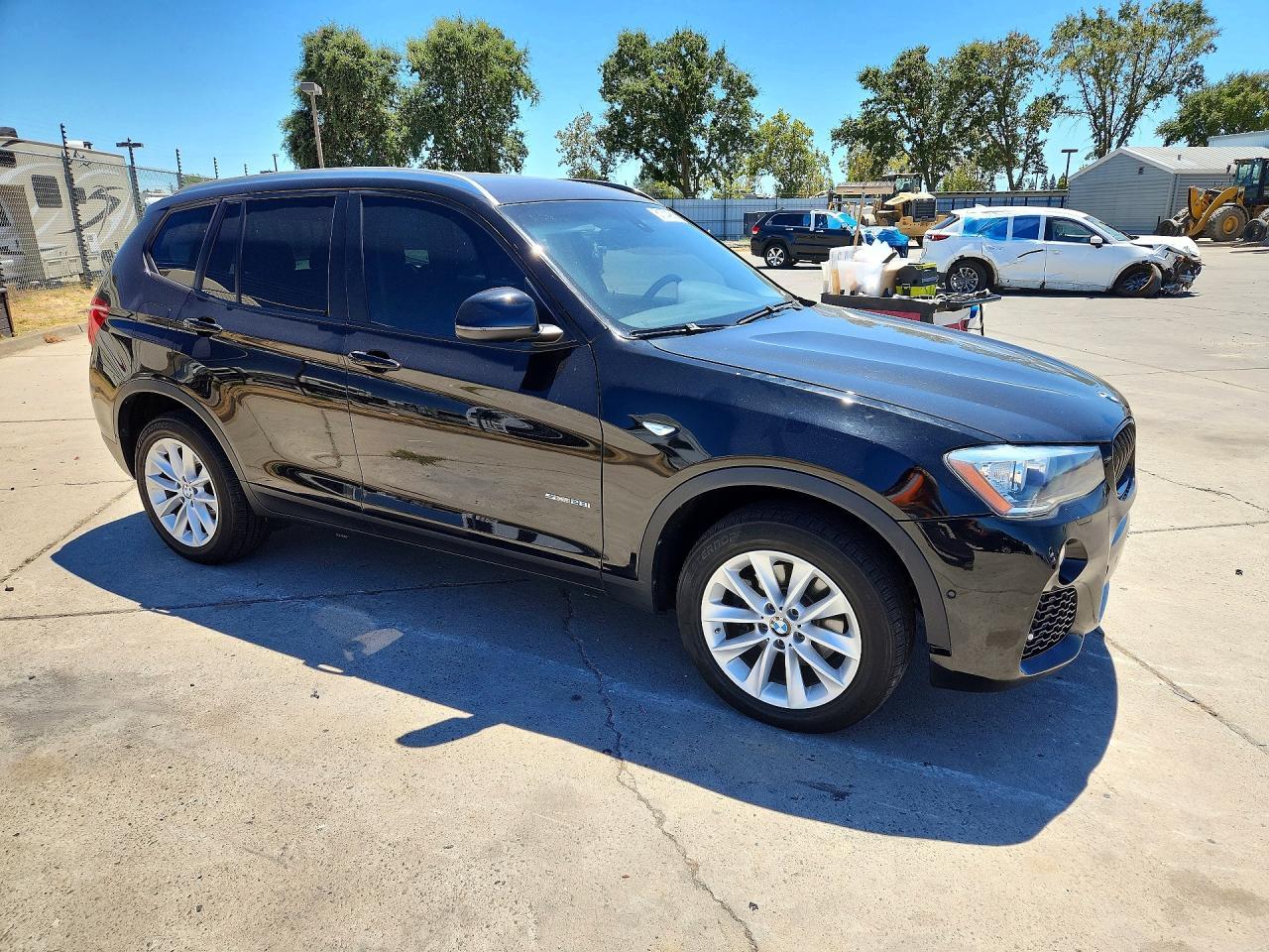 2017 BMW X3 Sdrive28I - Image 4