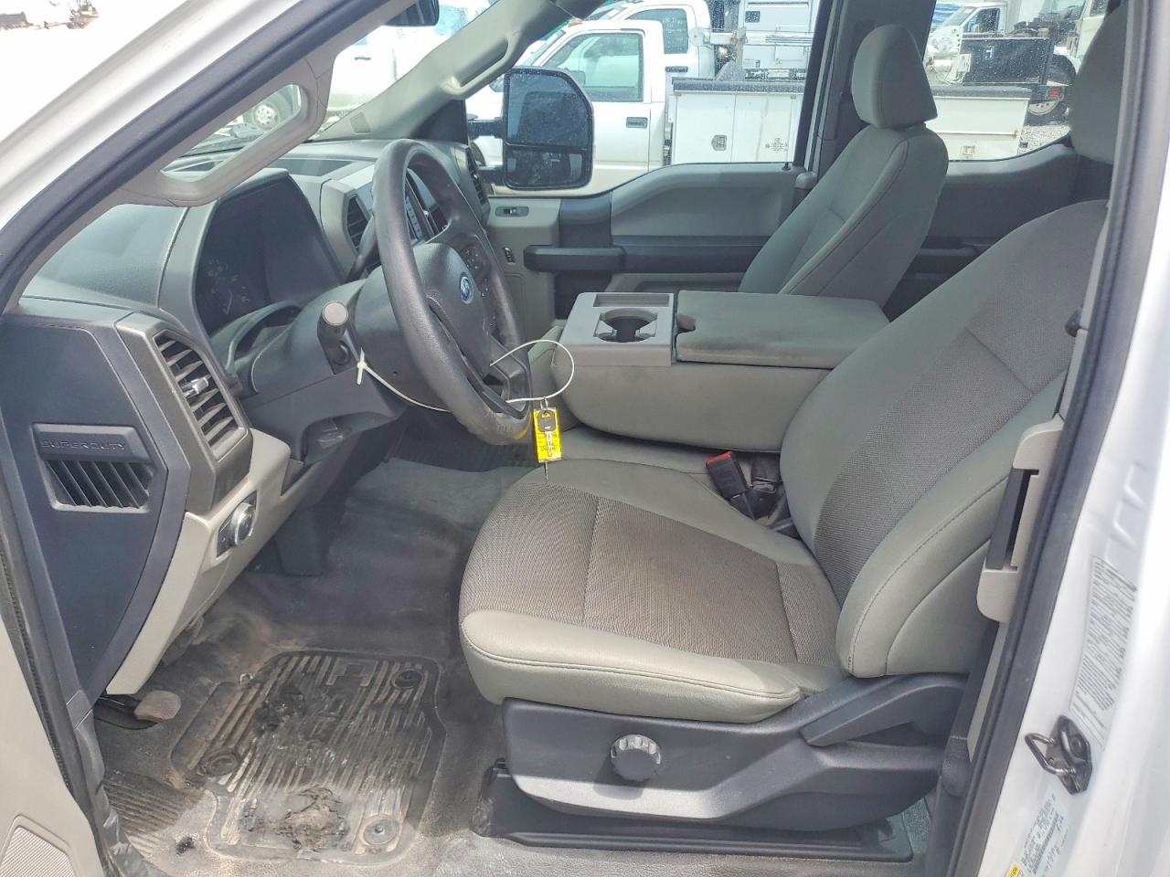 2022 Ford F250 Super Duty - Image 7