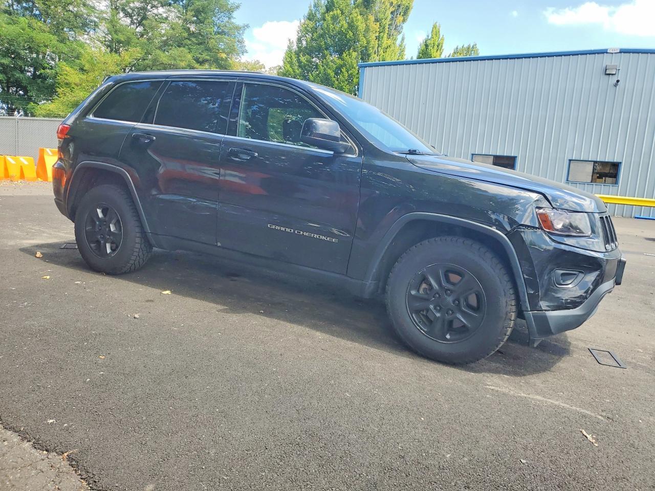 2014 Jeep Grand Cherokee Laredo - Image 4