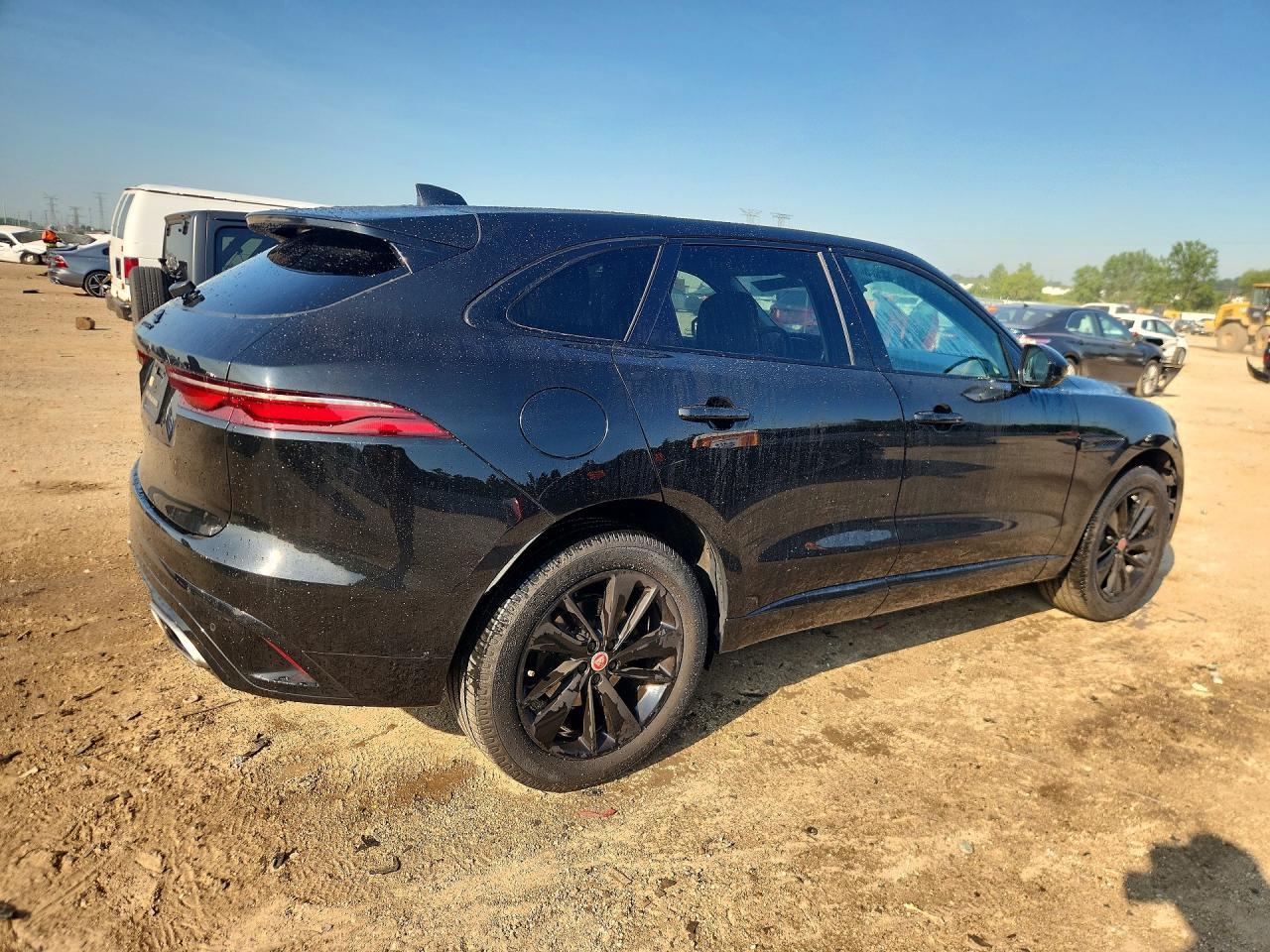 2022 Jaguar F-Pace S - Фото 3