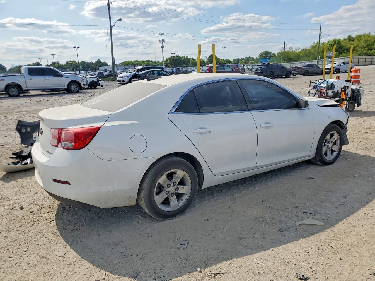2015 Chevrolet Malibu Ls - Фото 3