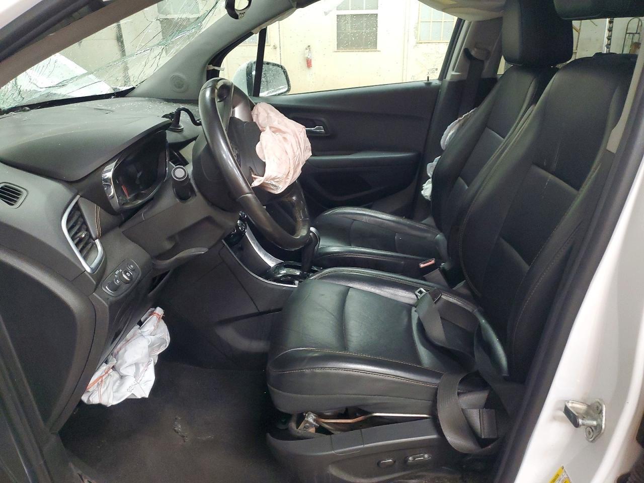 2020 Chevrolet Trax Premier - Image 7