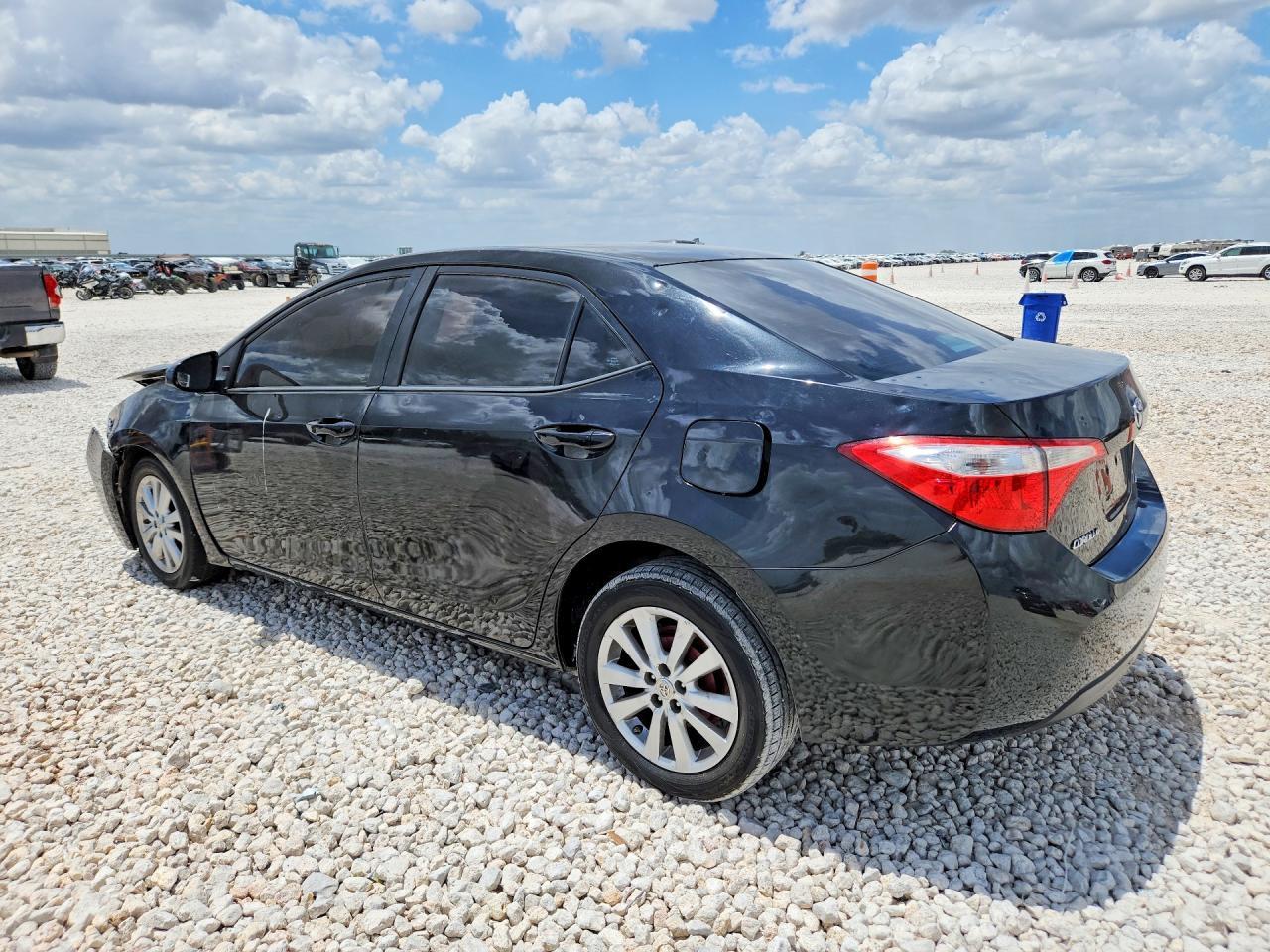 2014 Toyota Corolla Le - Фото 2