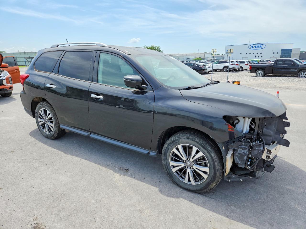 2018 Nissan Pathfinder Sv - Image 4