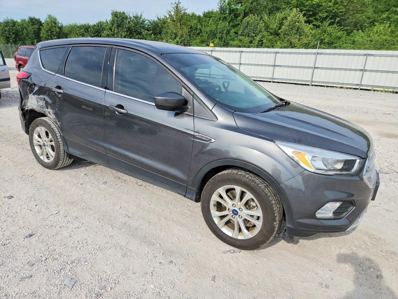 2019 Ford Escape Se - Фото 4