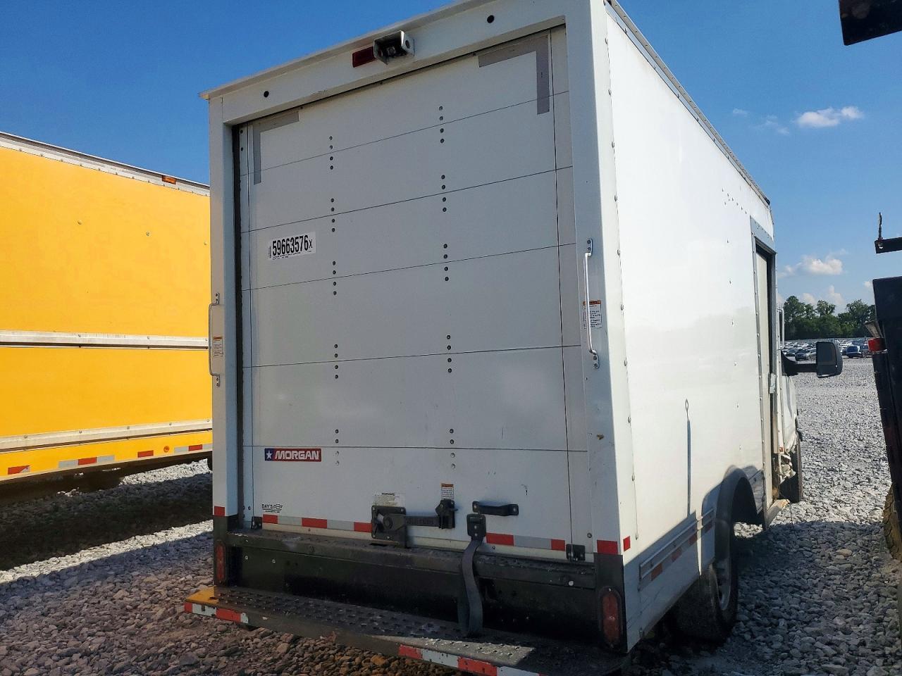 2022 Chevrolet Express G3500 Delivery Truck - Фото 4