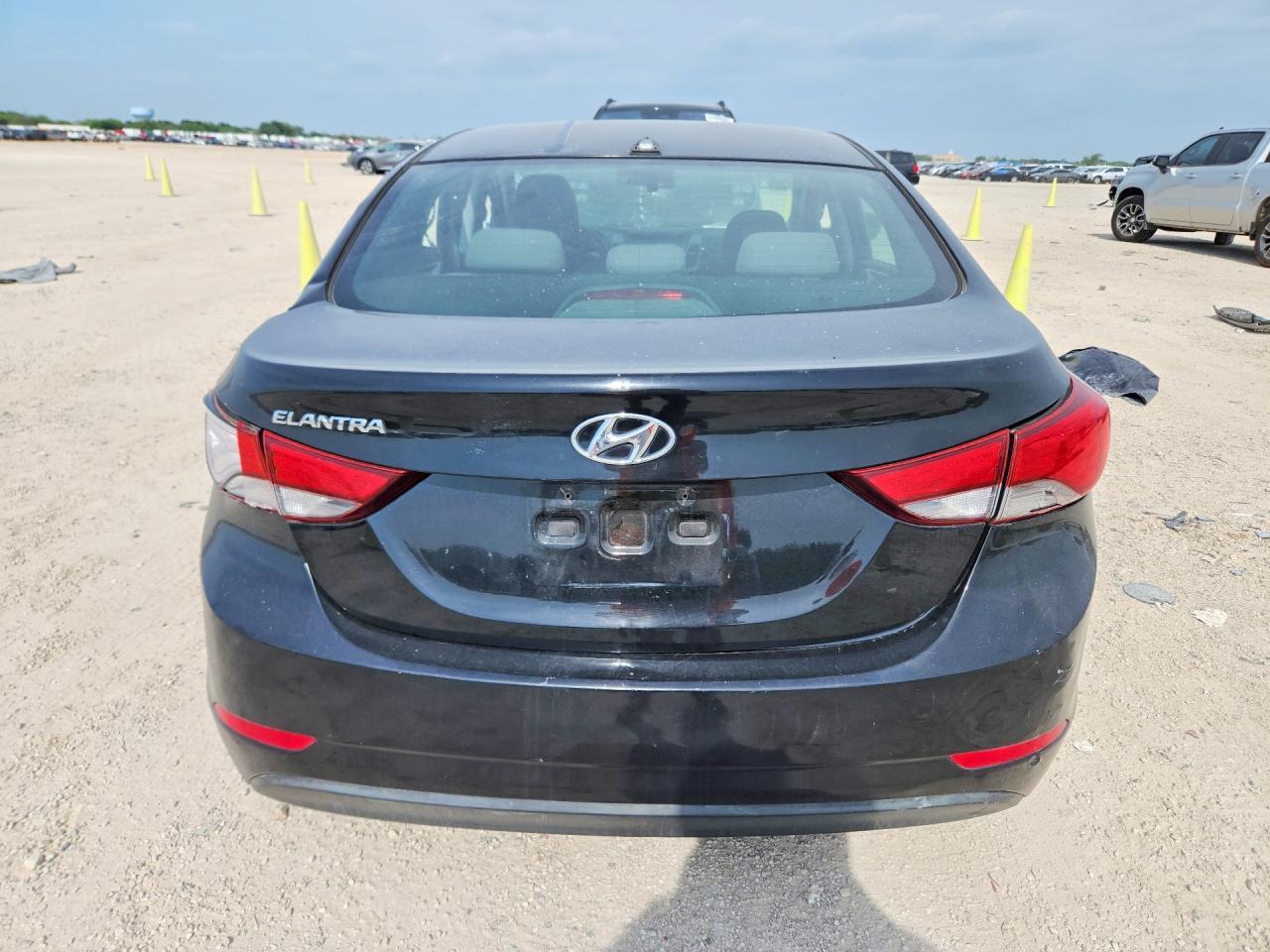 2014 Hyundai Elantra Se - Image 6