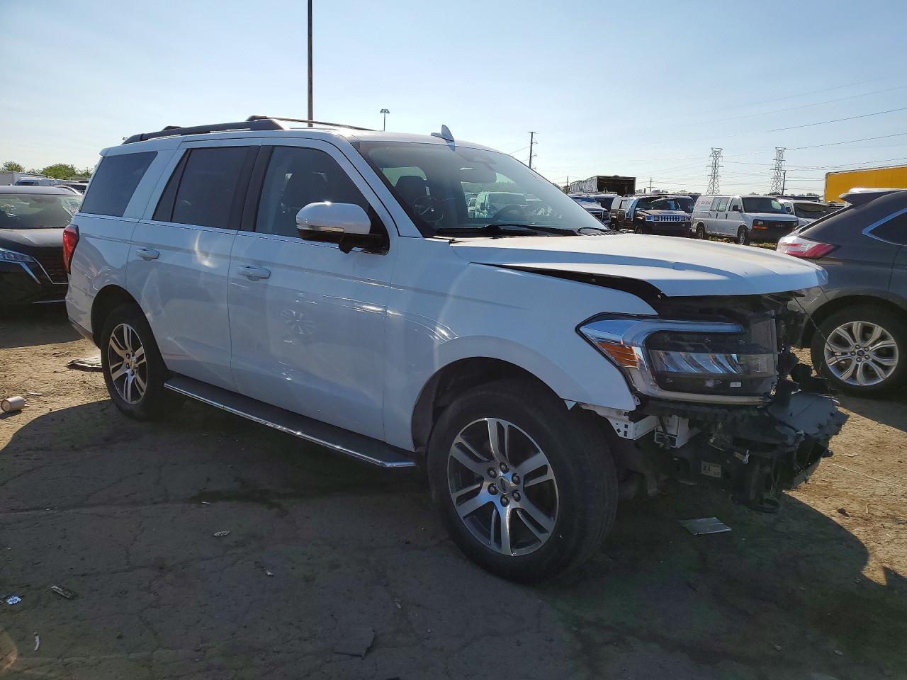 2022 Ford Expedition Xlt - Фото 4