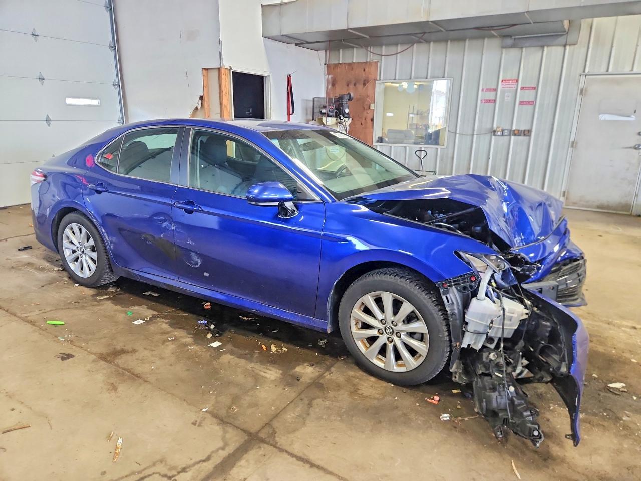 2018 Toyota Camry Le - Фото 4