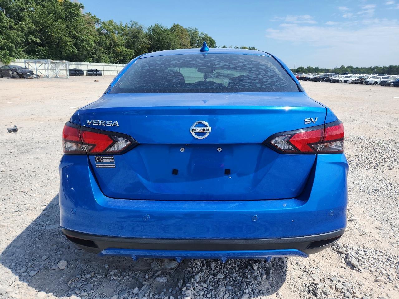 2020 Nissan Versa Sv - Image 6