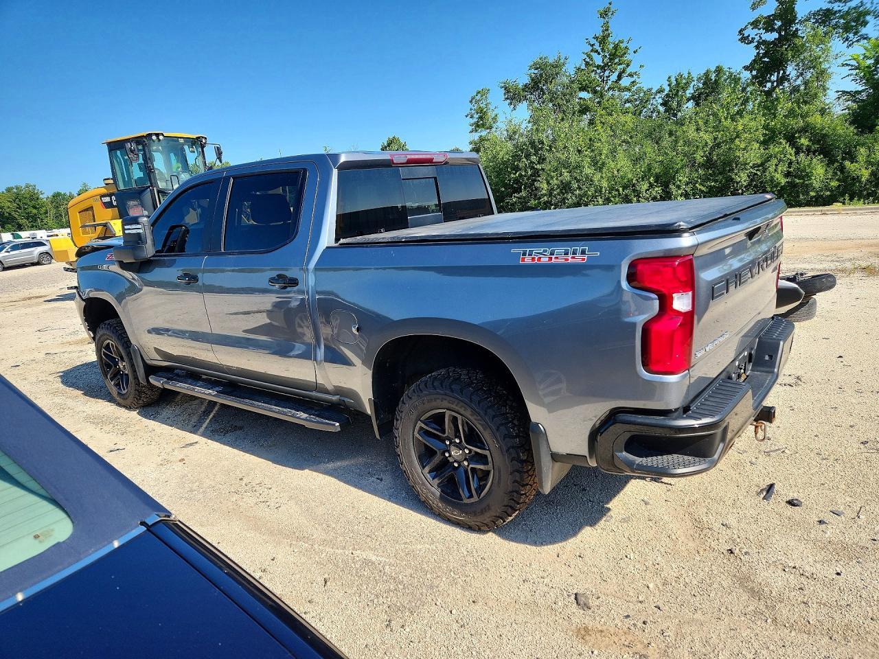 2020 Chevrolet Silverado K1500 Lt Trail Boss - Image 2