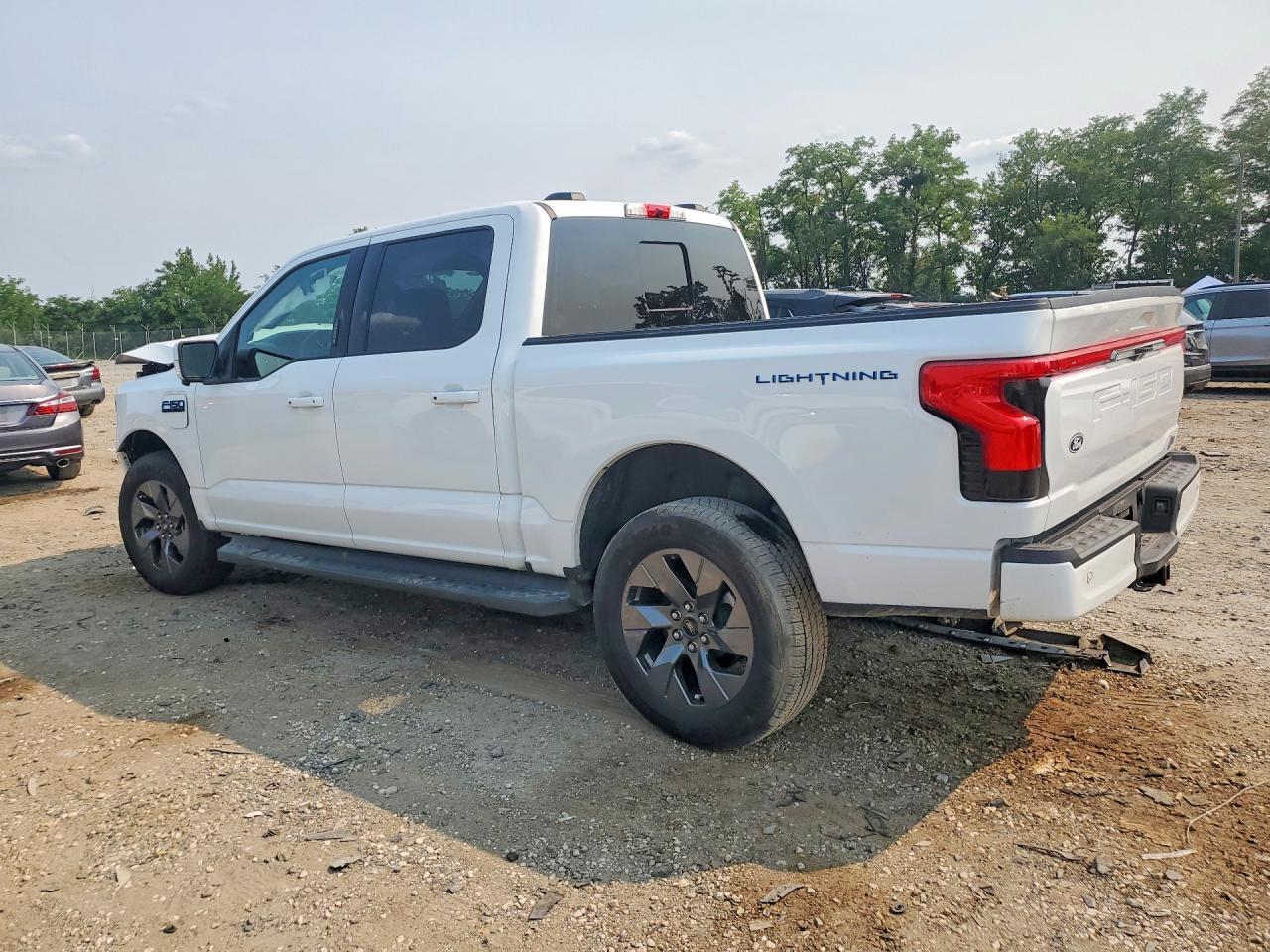 2025 Ford F150 Lightning Lariat - Image 2