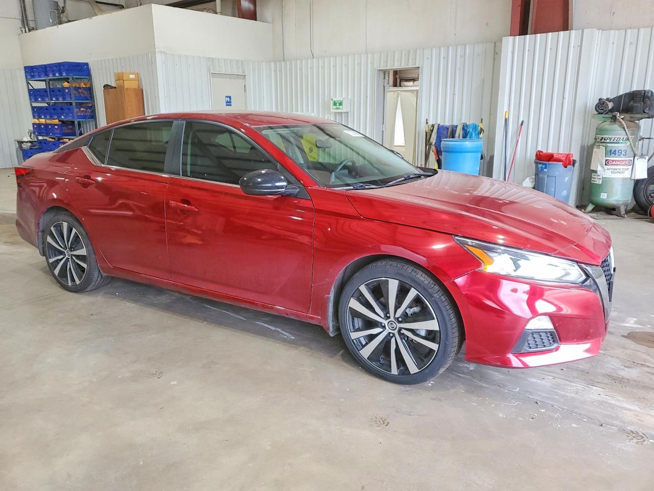 2022 Nissan Altima Sr - Image 4