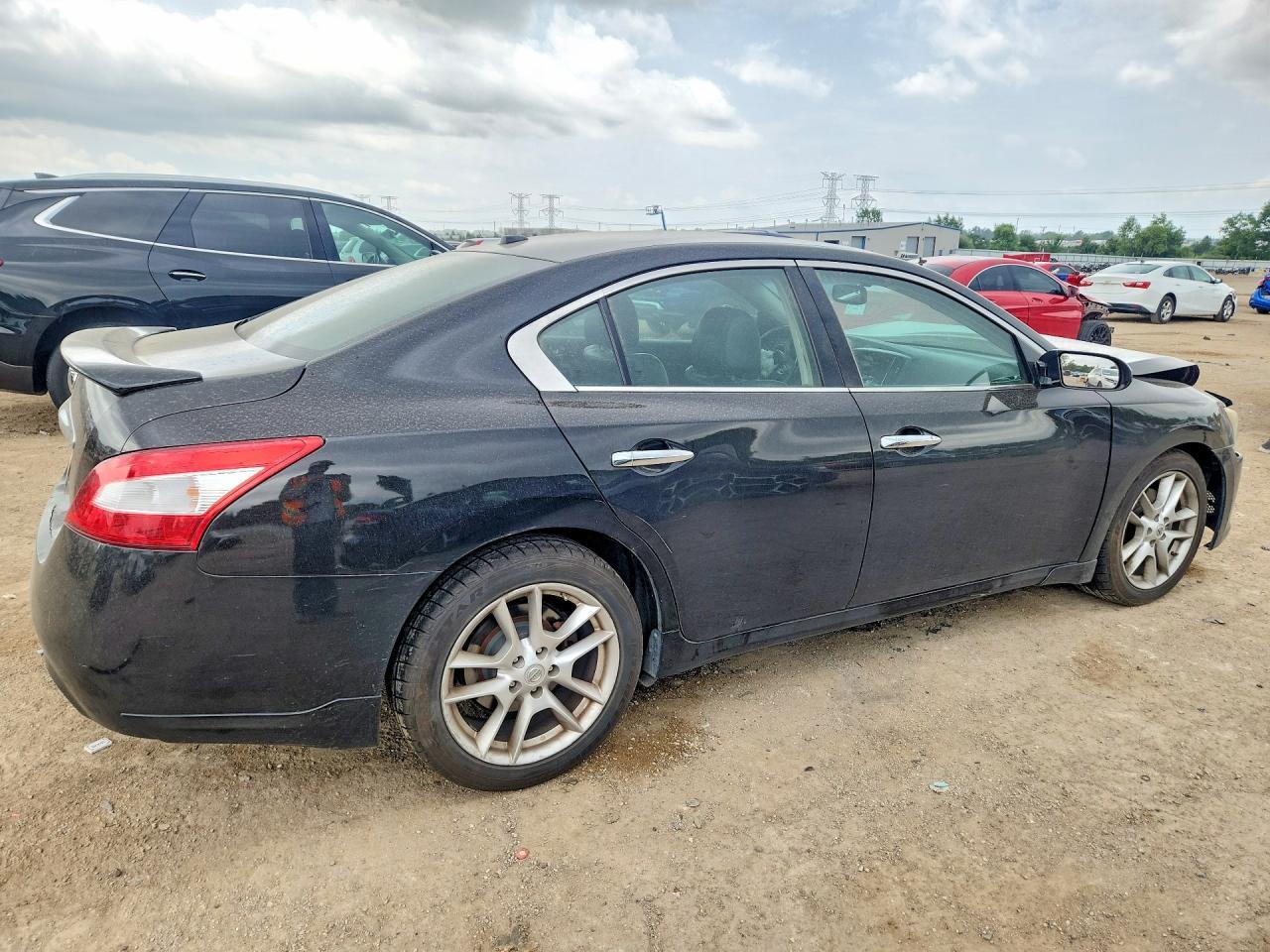2011 Nissan Maxima 3.5 S - Фото 3