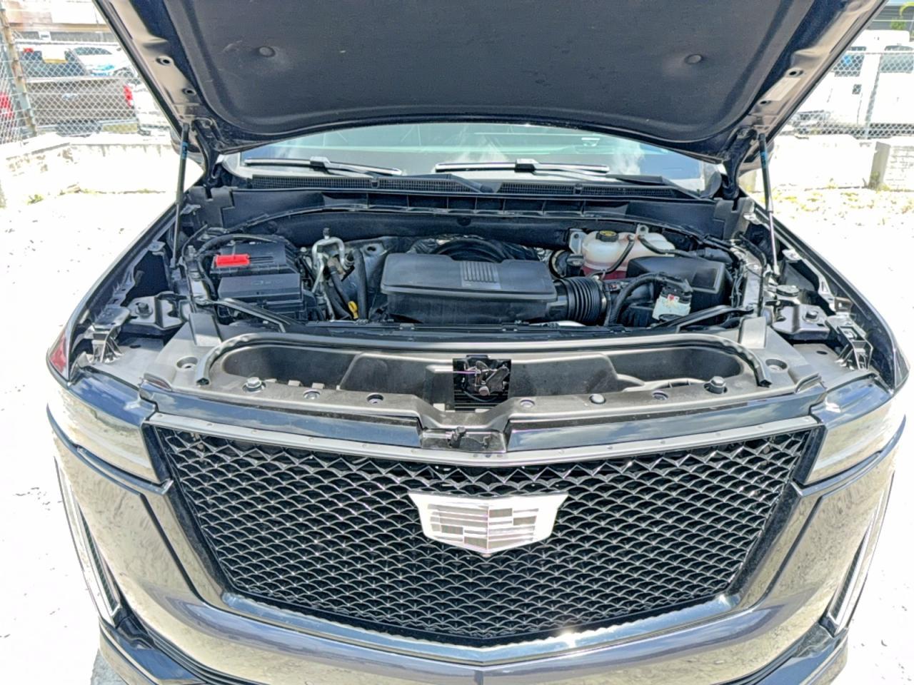 2023 Cadillac Escalade Esv Sport - Image 7