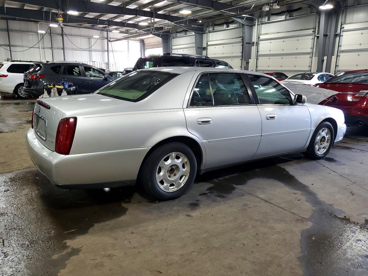 2000 Cadillac Deville - Фото 3