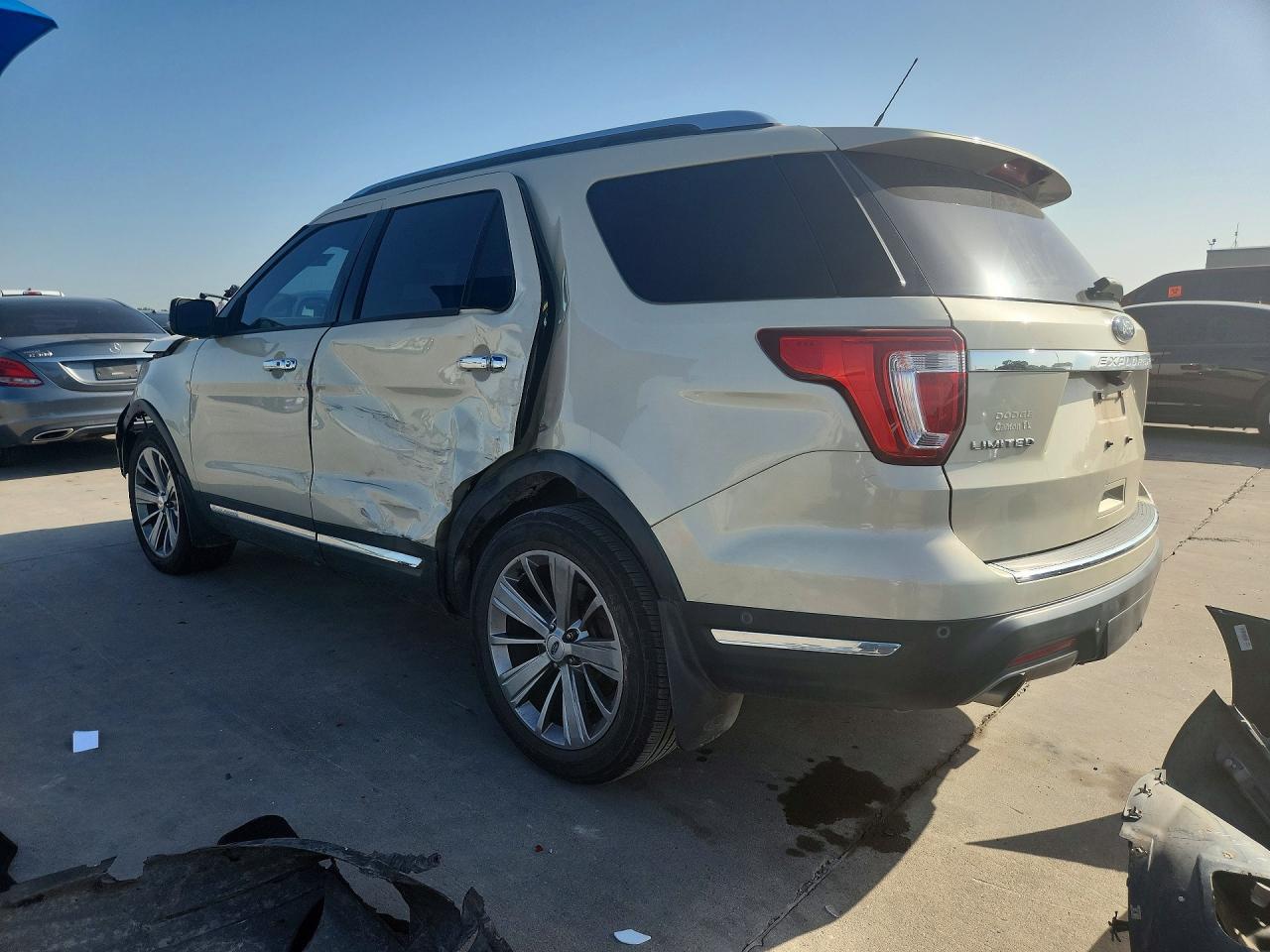2018 Ford Explorer Limited - Фото 2