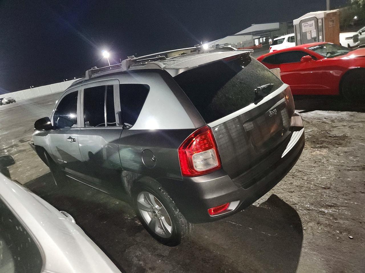 2011 Jeep Compass Sport - Фото 2