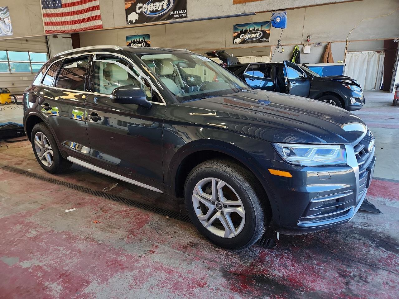 2018 Audi Q5 Premium Plus - Image 4