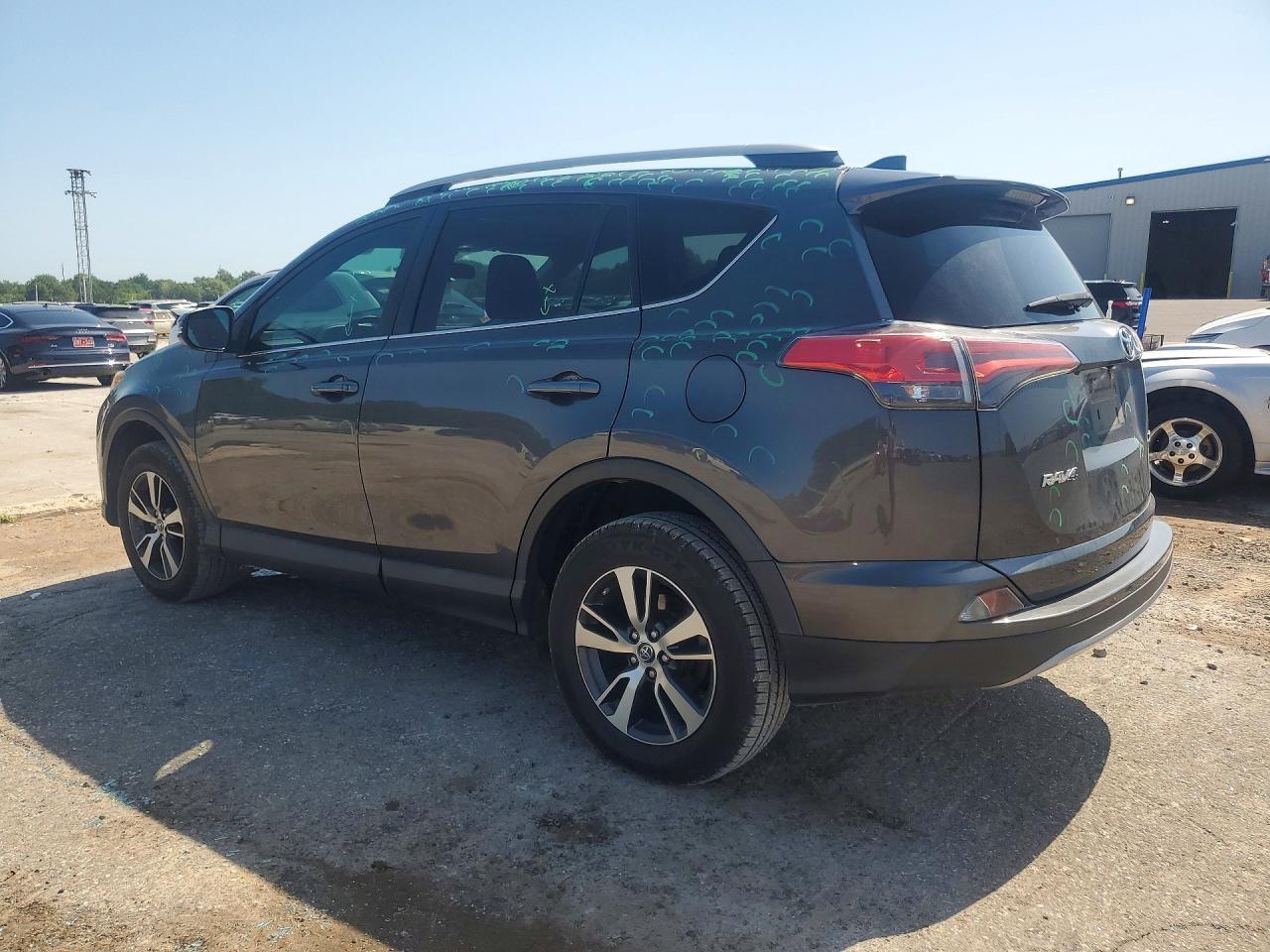 2018 Toyota Rav4 Xle - Фото 2