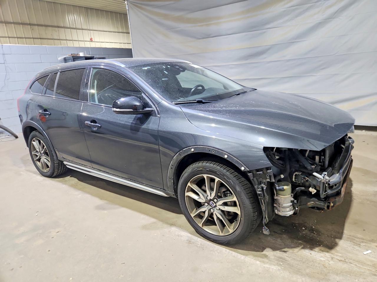 2015 Volvo V60 Cross Country Premier - Фото 4
