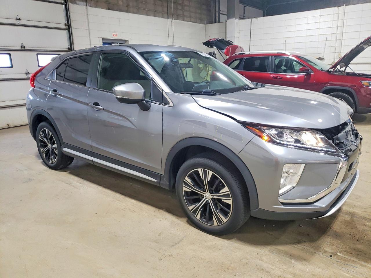2019 Mitsubishi Eclipse Cross Se - Фото 4